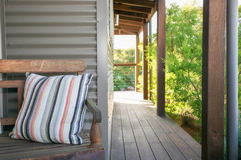 Lilies Luxury Retreats - Tourism Canberra 30