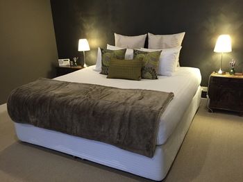 Lilies Luxury Retreats - Tourism Canberra 50