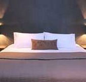 Lilies Luxury Retreats - Tourism Canberra