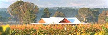 Lilies Luxury Retreats - Tourism Canberra 6