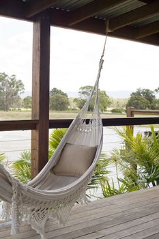 Lilies Luxury Retreats - Tourism Canberra 9