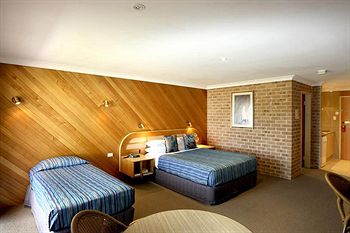 The Hermitage Motel - Tourism Canberra 35