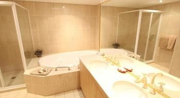 The Hermitage Motel - Tourism Canberra 38