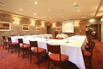The Hermitage Motel - Tourism Canberra 18