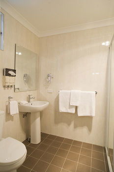 Noah's Mid City Motor Inn - Tourism Canberra 0