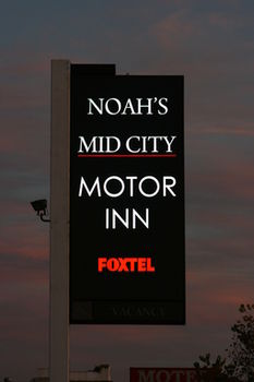 Noah's Mid City Motor Inn - Tourism Canberra 7