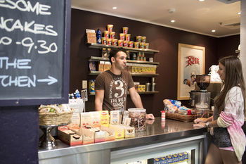 Sydney Railway Square YHA - Hostel - Tourism Canberra 11