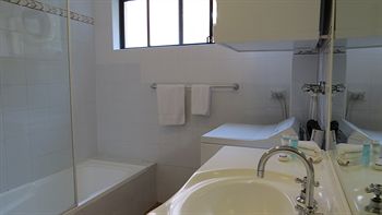 Waldorf Hornsby Residential Apartments - Tourism Canberra 0