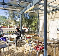 Cambridge Lodge - Hostel/Backpacker - Tourism Canberra