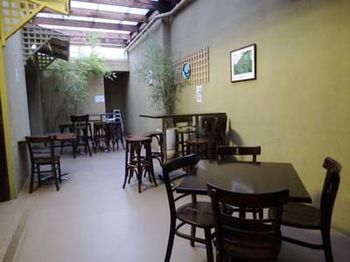 Naughtons Parkville Hotel - Tourism Canberra 3