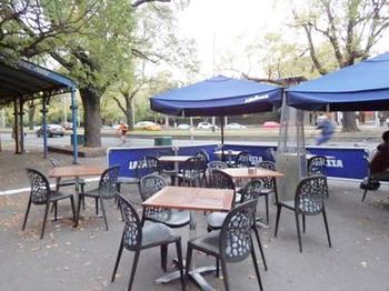 Naughtons Parkville Hotel - Tourism Canberra 13
