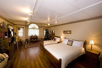 Montville Attic - Tourism Canberra 3