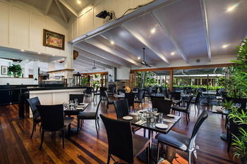 South Pacific Resort & Spa Noosa - Tourism Canberra 74