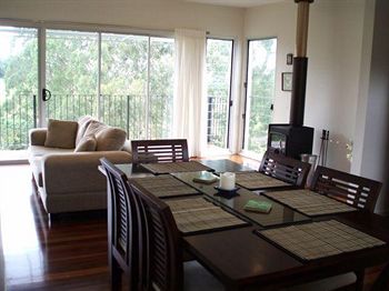 House Of Laurels - Tourism Canberra 24
