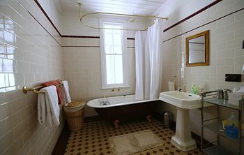 Singletons Retreat - Tourism Canberra 3