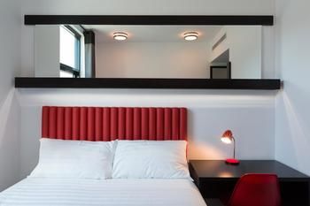 Ibis Melbourne Swanston Street - Tourism Canberra 19