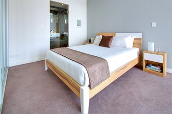 Zara Tower - Luxury Suites And Apartments - Tourism Canberra 4