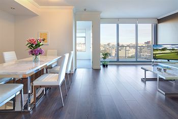 Zara Tower - Luxury Suites And Apartments - Tourism Canberra 12