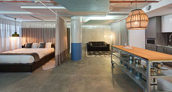 Zara Tower - Luxury Suites And Apartments - Tourism Canberra 57
