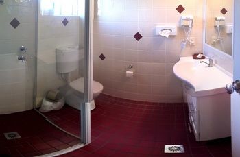 Homestead Motel - Tourism Canberra 0