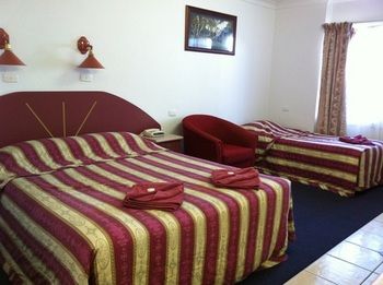 Homestead Motel - Tourism Canberra 2