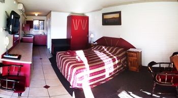 Homestead Motel - Tourism Canberra 6