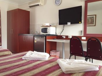 Homestead Motel - Tourism Canberra 14