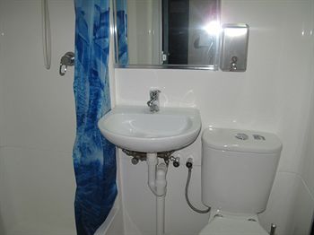 The Village Bondi Beach - Hostel - Tourism Canberra 2