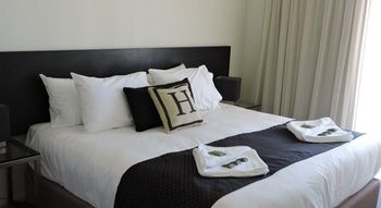 H Boutique Hotel - Tourism Canberra 13
