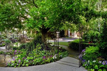Elizabethan Lodge - Tourism Canberra 3