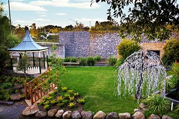 Elizabethan Lodge - Tourism Canberra 6