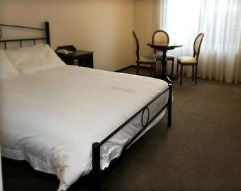 Elizabethan Lodge - Tourism Canberra 16