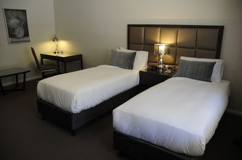Riverside Oaks Golf Resort - Tourism Canberra 16