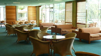 Riverside Oaks Golf Resort - Tourism Canberra 24