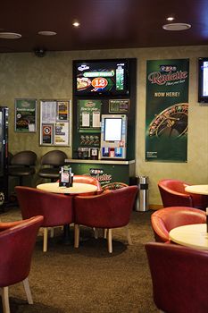Brown Jug Inn Hotel - Tourism Canberra 13