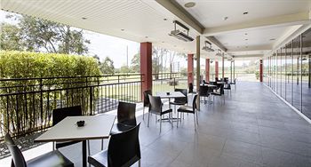 Colyton Hotel - Tourism Canberra 7