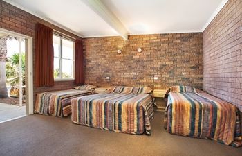Colyton Hotel - Tourism Canberra 37