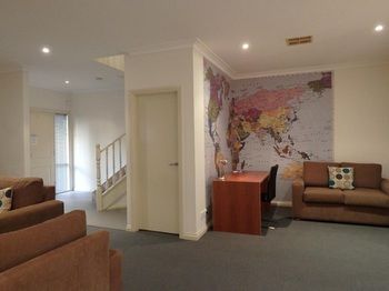 Apartments @ Kew Walpole Gardens - Kew Serviced Townhouses - Tourism Canberra 19
