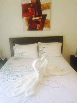 Australian Home Away @ East Doncaster George - Tourism Canberra 6