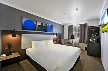 Quality Hotel CKS Sydney Airport - Tourism Canberra 1