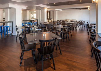 Quality Hotel CKS Sydney Airport - Tourism Canberra 5