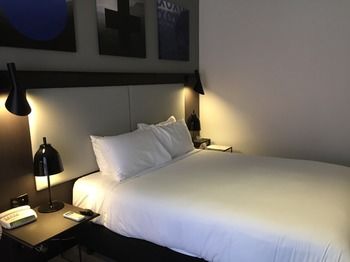 Quality Hotel CKS Sydney Airport - Tourism Canberra 8