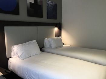 Quality Hotel CKS Sydney Airport - Tourism Canberra 14