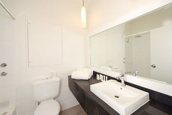 Quality Hotel CKS Sydney Airport - Tourism Canberra 26