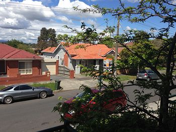 Australian Home Away @ Box Hill 21 - Tourism Canberra 9