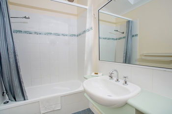 Ingenia Holidays Lake Macquarie - Tourism Canberra 14