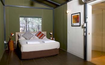 Zoofari Lodge, Taronga Western Plains Zoo - Tourism Canberra 3