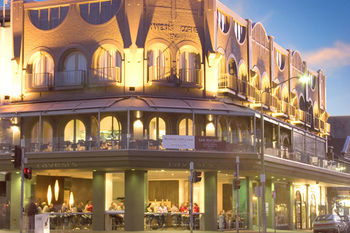 Hotel Ravesis - Tourism Canberra 15
