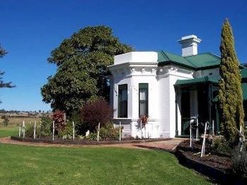 Lochinvar House B&B - Tourism Canberra 7