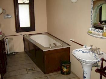 Lochinvar House B&B - Tourism Canberra 14